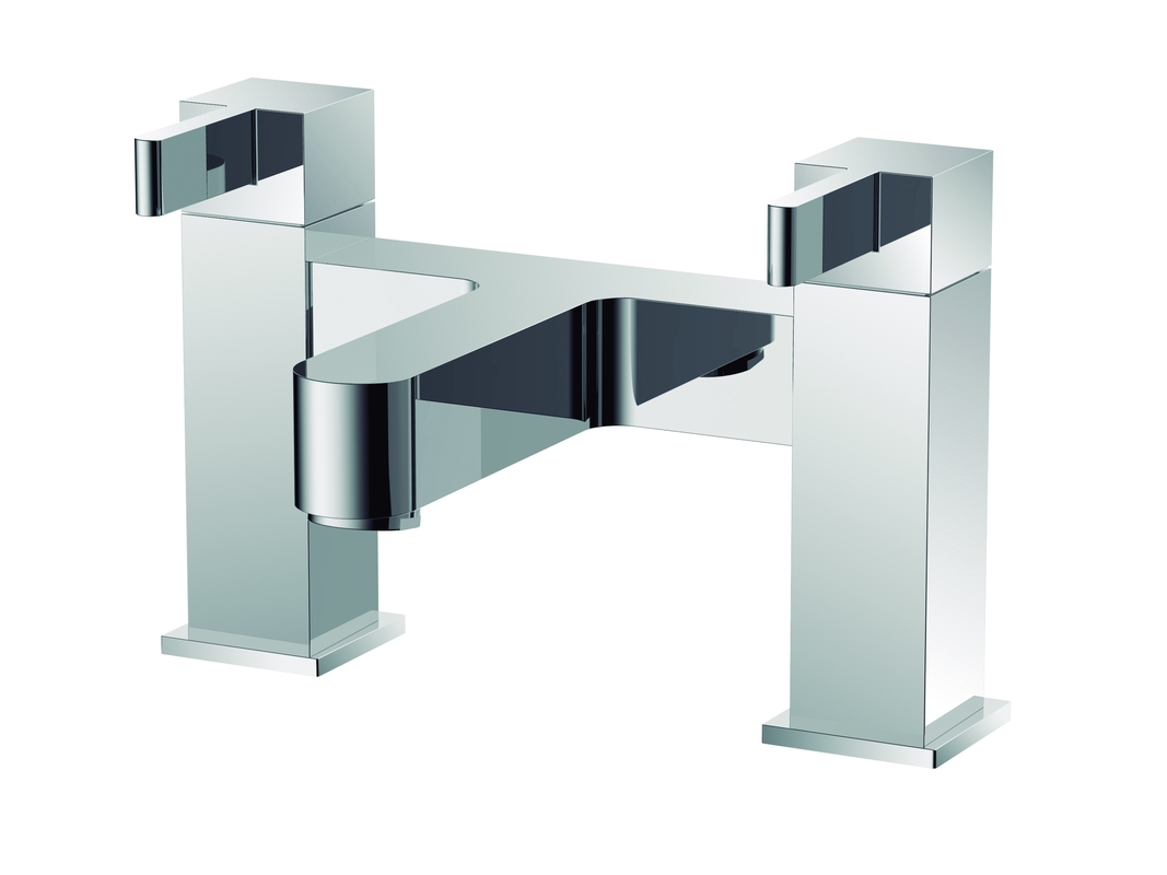 Modern and Stylish Bath Shower Mixer Faucet in Chrome For Bathroom T8984